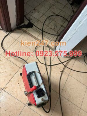 Máy lò xo thông tắc cống