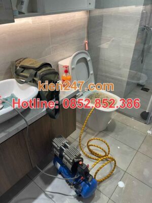 Máy nén khi trong thông tắc cống tại huyện quảng xương