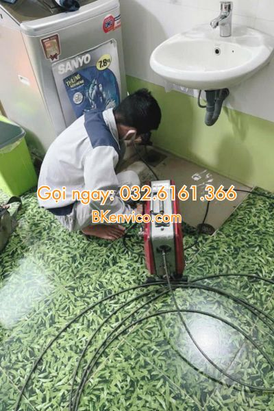 thông tắc cống tại đường láng