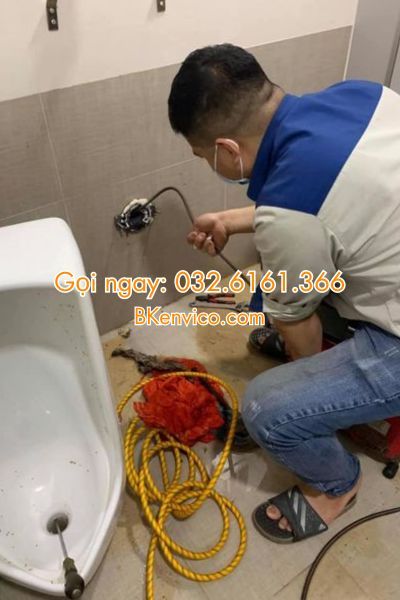 thông tắc cống tại hồ tùng mậu